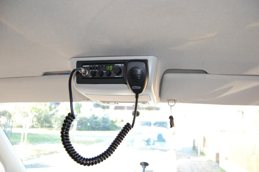 zdjęcie VW T5 - sound system, CB radio, upholstery